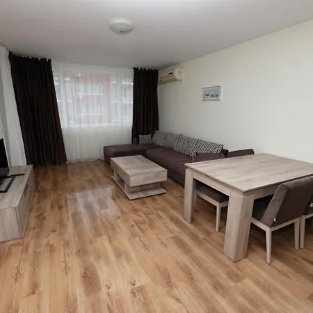 Grand Apartment