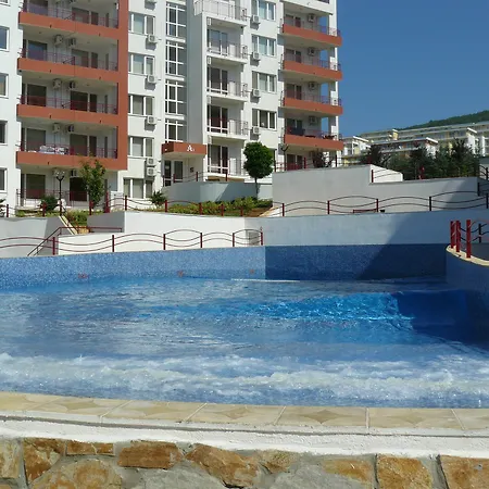 Grand * Święty Włas