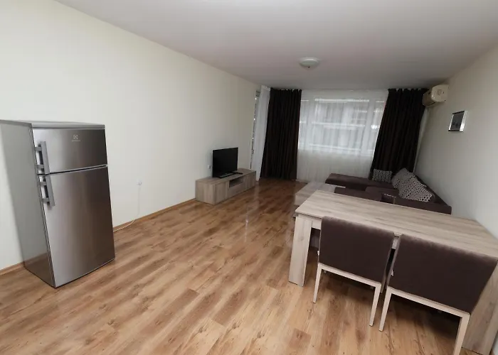 Διαμέρισμα Grand *